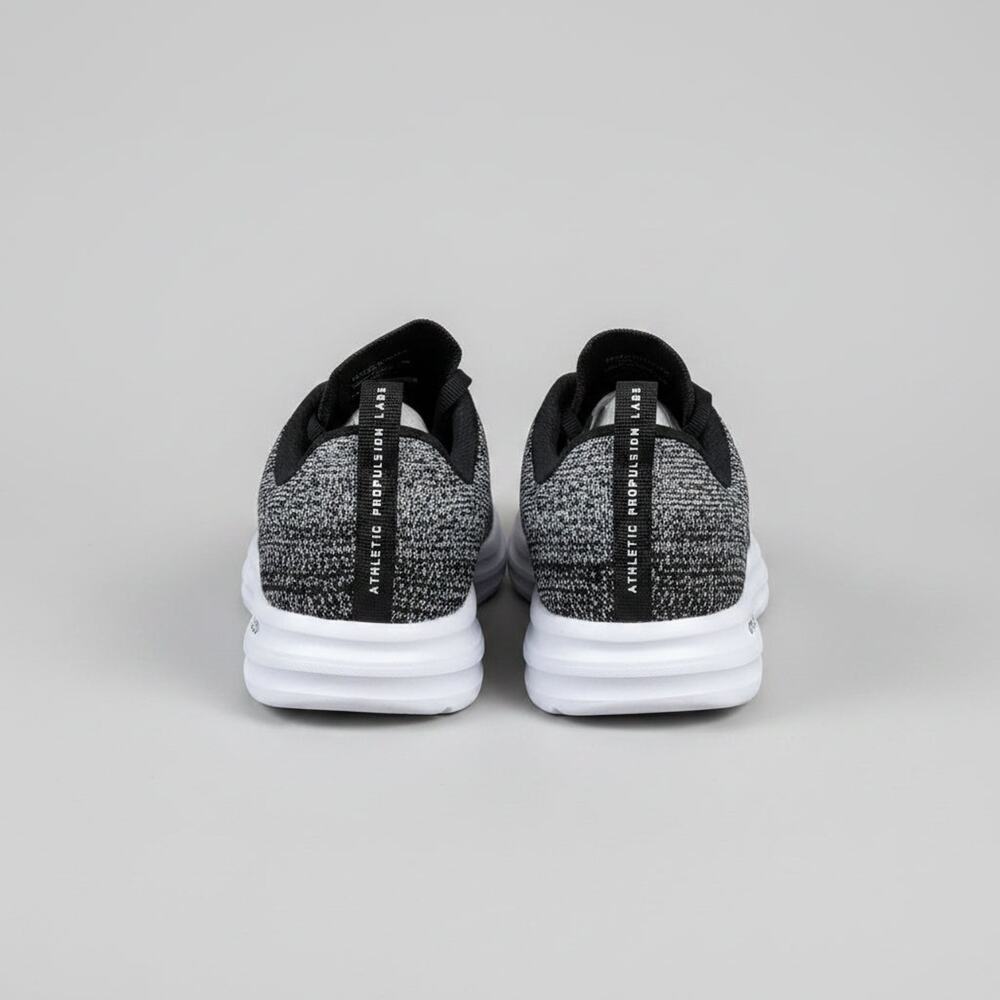 APL black/white Techloom Pro shoes, size 5, NEW IN BOX! - Picture 3 of 4